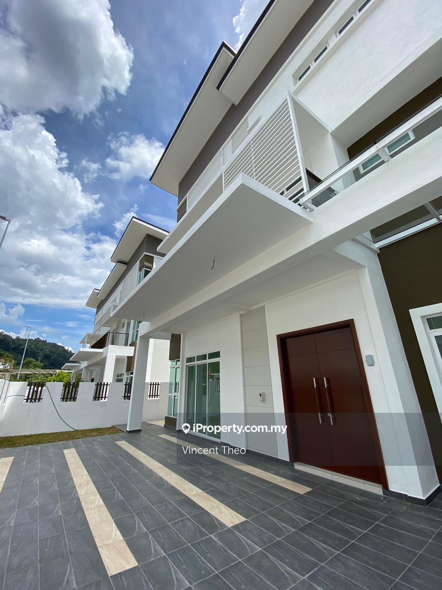 Semi-Detached House for Sale in puncak indah ampang, Ampang by Vincent Theo - iProperty.com.my