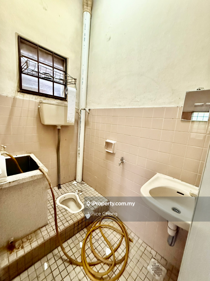 Rumah Berkembar untuk Dijual di Taman Daya, Johor Bahru oleh Janice Chong - iProperty.com.my