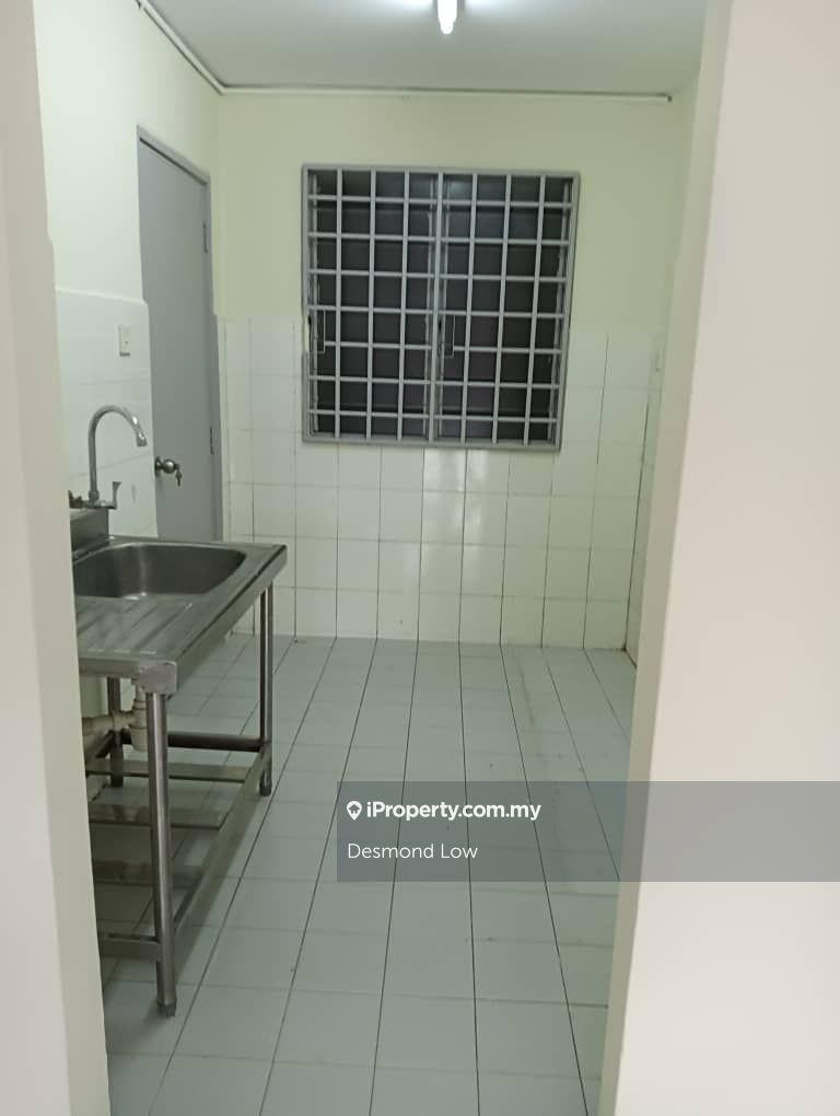 Pangsapuri untuk Dijual di Taman Kristal oleh Desmond Low - iProperty.com.my