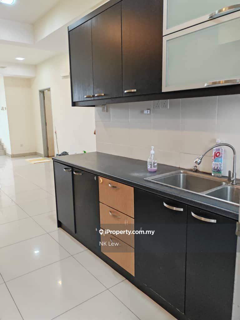 Condominium for Sale in Bayan Villa, Seri Kembangan by NK Lew - iProperty.com.my