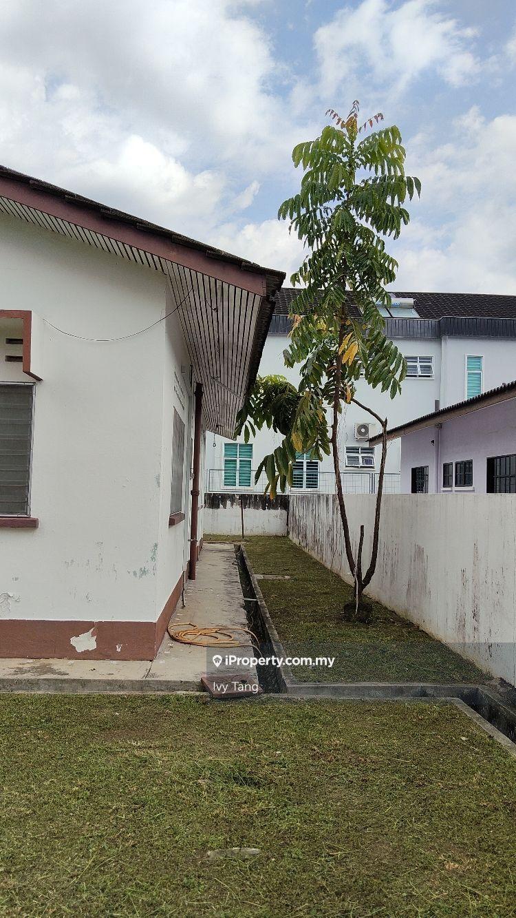 Banglo untuk Dijual di Taman golf, Ipoh perak, Ipoh oleh Ivy Tang - iProperty.com.my