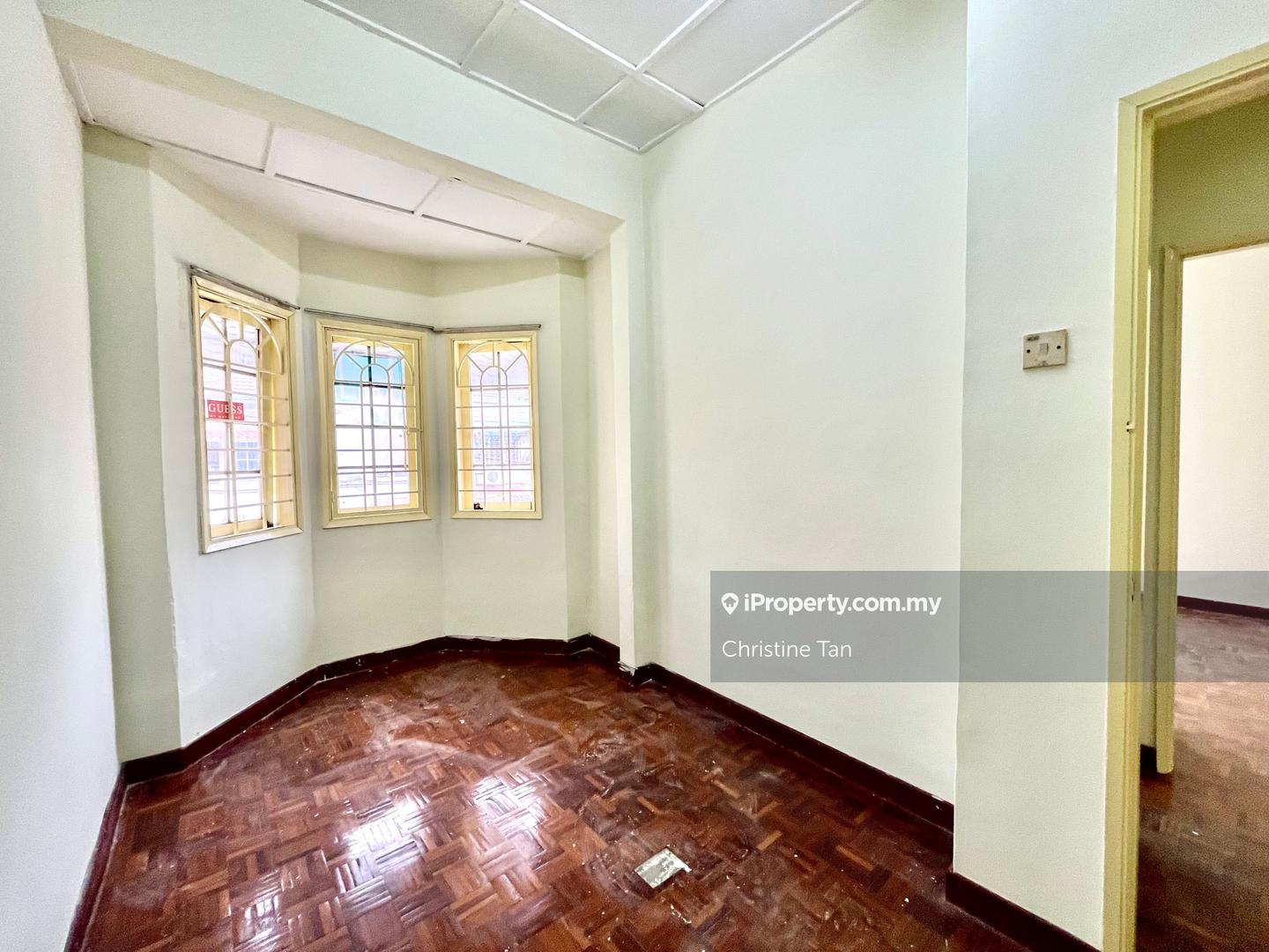 Rumah Berangkai 2 Tingkat untuk Dijual di Taman Alam Megah, Shah Alam oleh Christine Tan - iProperty.com.my