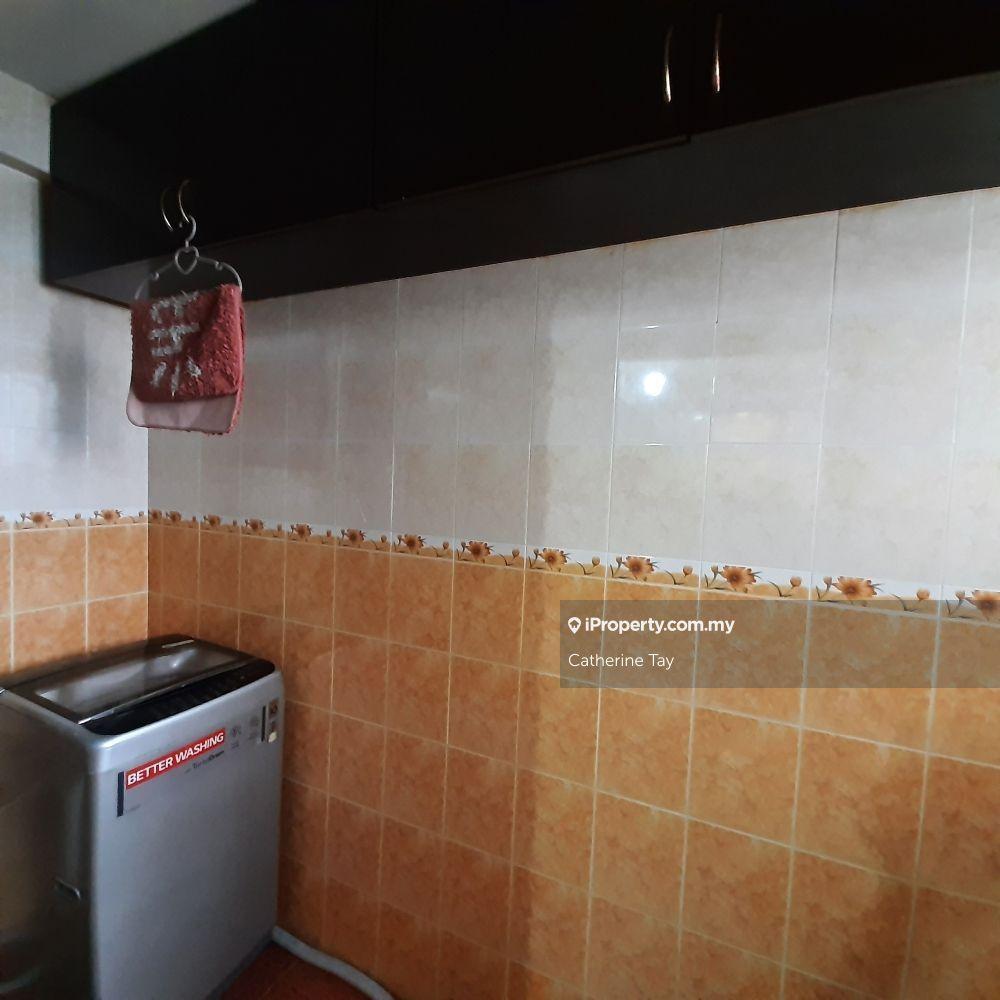 Apartment for Sale in Bayu Puteri 3 by Catherine Tay - iProperty.com.my