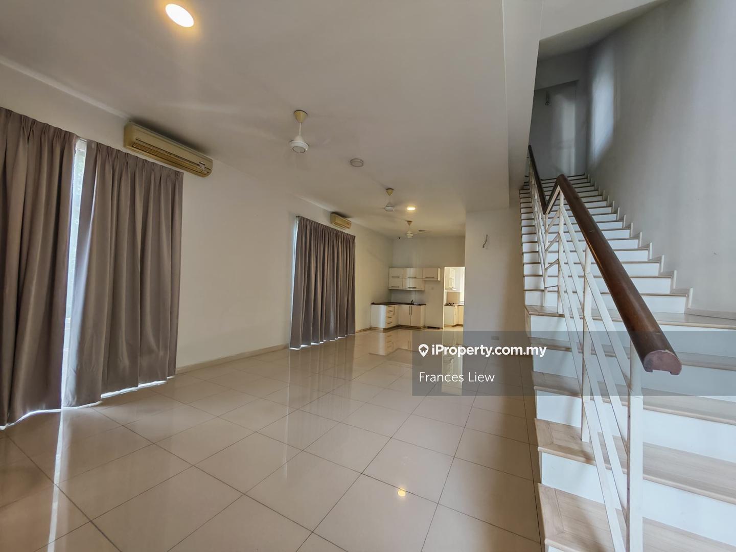 Rumah Berangkai 3 Tingkat untuk Dijual di Taman Puncak Jalil, Seri Kembangan oleh Frances Liew - iProperty.com.my
