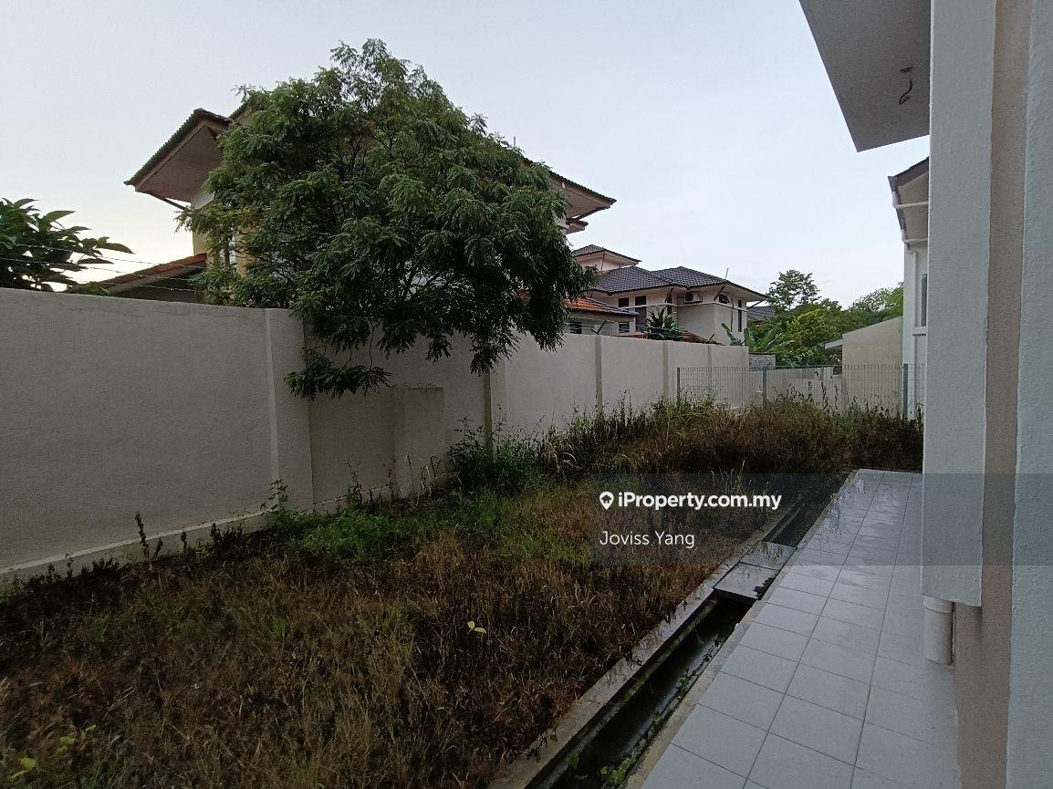 Semi-Detached House for Sale in Taman Ramal Suria, Bangi by Joviss Yang - iProperty.com.my