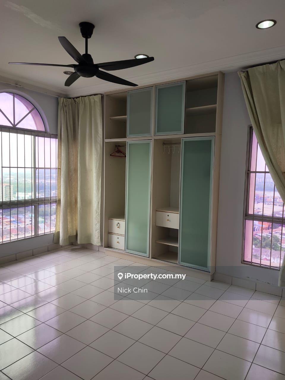 Condominium for Sale in La Vista Condominiums by Nick Chin - iProperty.com.my