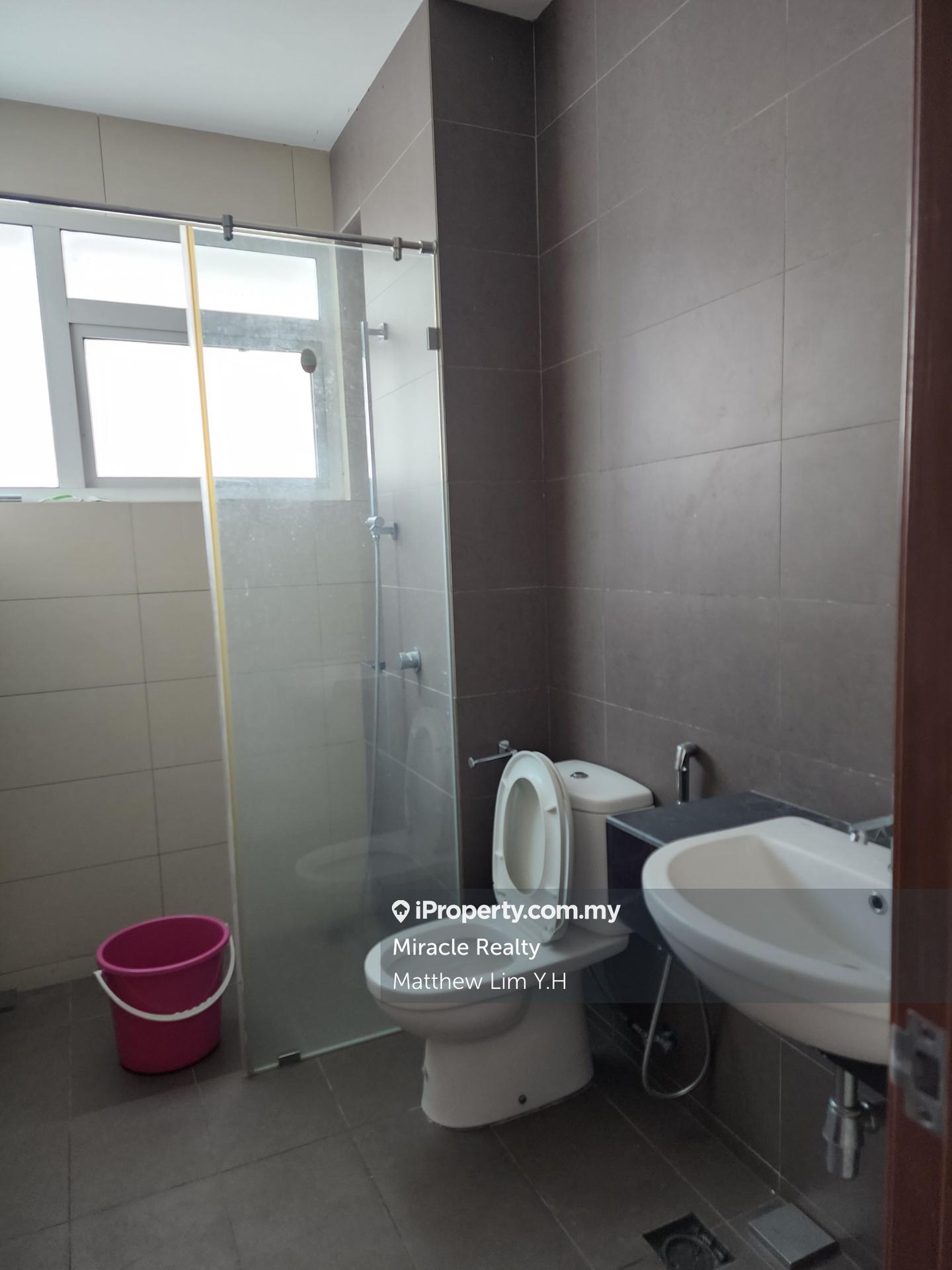 Rumah Berkembar untuk Dijual di Ambang Botanic, Klang oleh Matthew Lim Y.H - iProperty.com.my