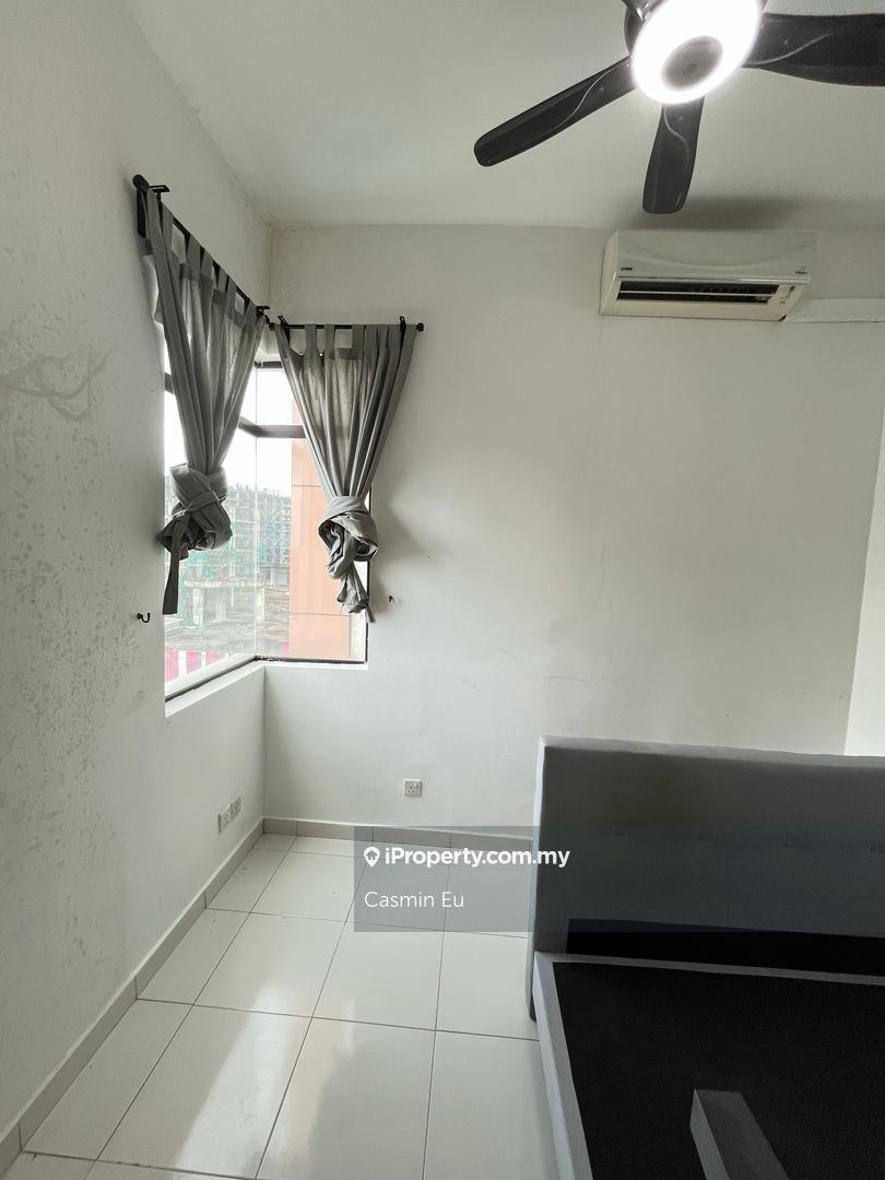 Service Residence for Sale in Jentayu Residensi @ Tampoi by Casmin Eu - iProperty.com.my