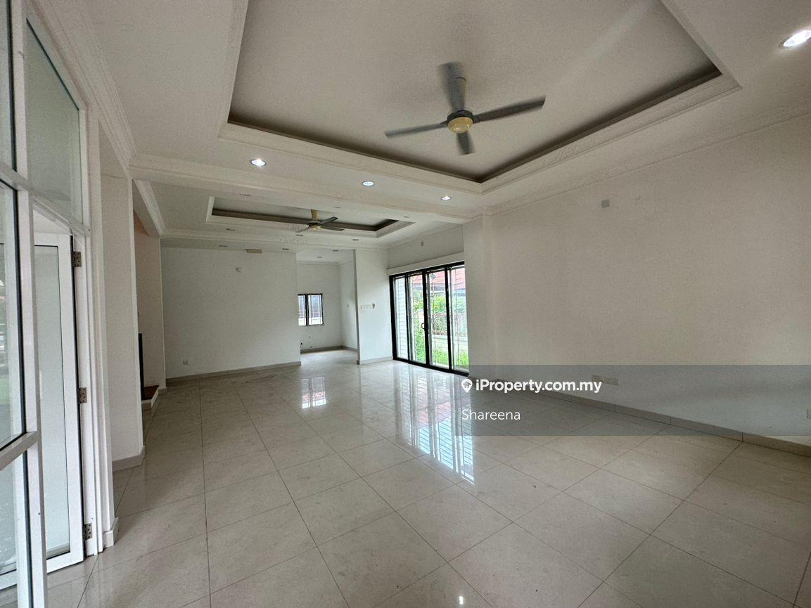 Rumah Berkembar untuk Dijual di Mutiara Villa, Kajang oleh Shareena - iProperty.com.my