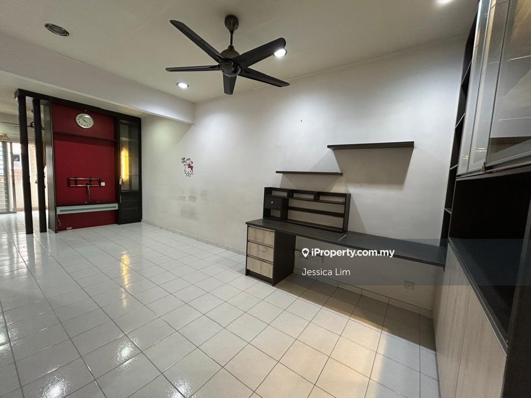 Townhouse for Sale in Taman Amansiara, Rawang by Jessica Lim - iProperty.com.my