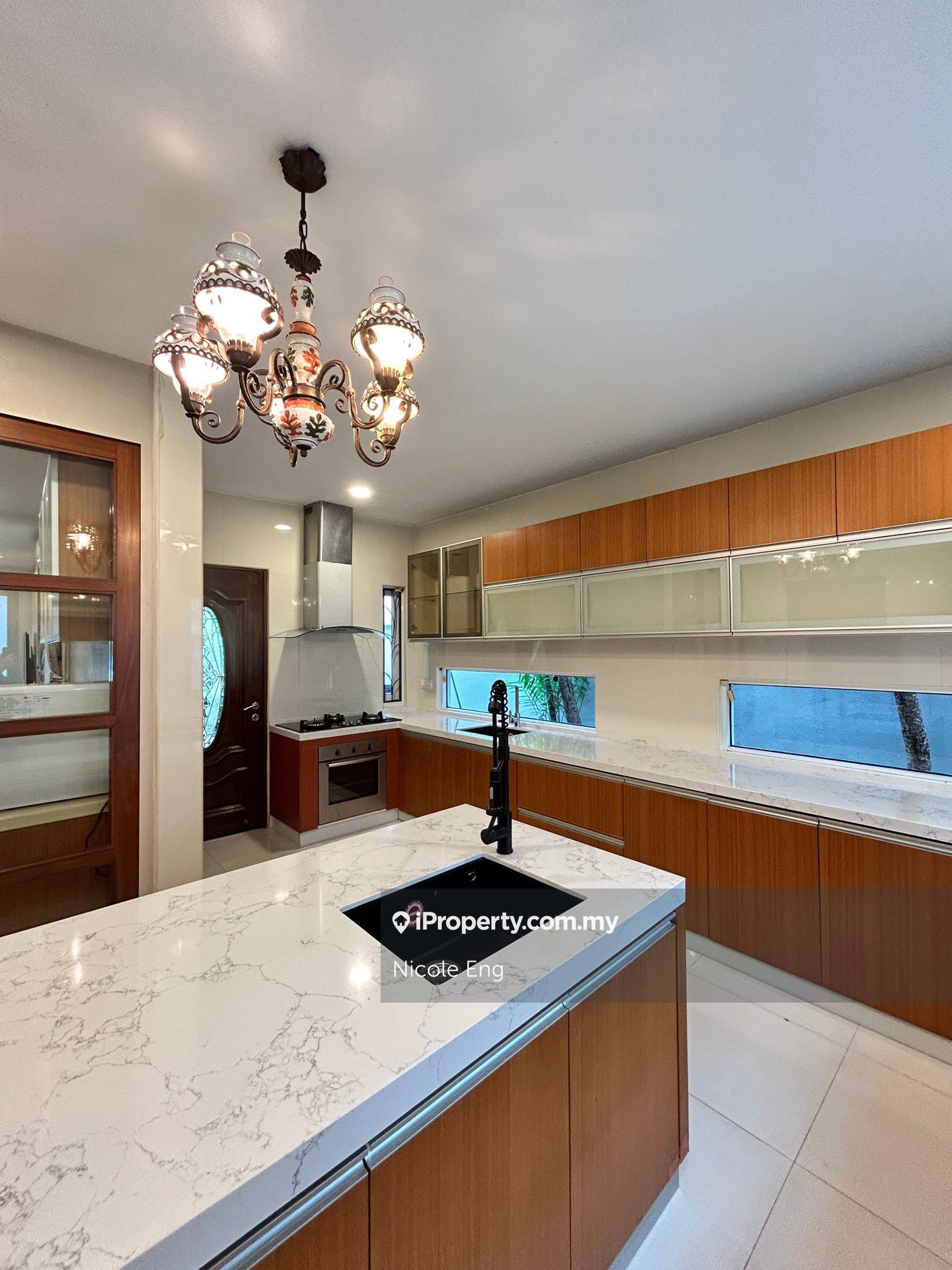 Rumah Berangkai 2 Tingkat untuk Disewa di Kota Kemuning, Shah Alam oleh Nicole Eng - iProperty.com.my