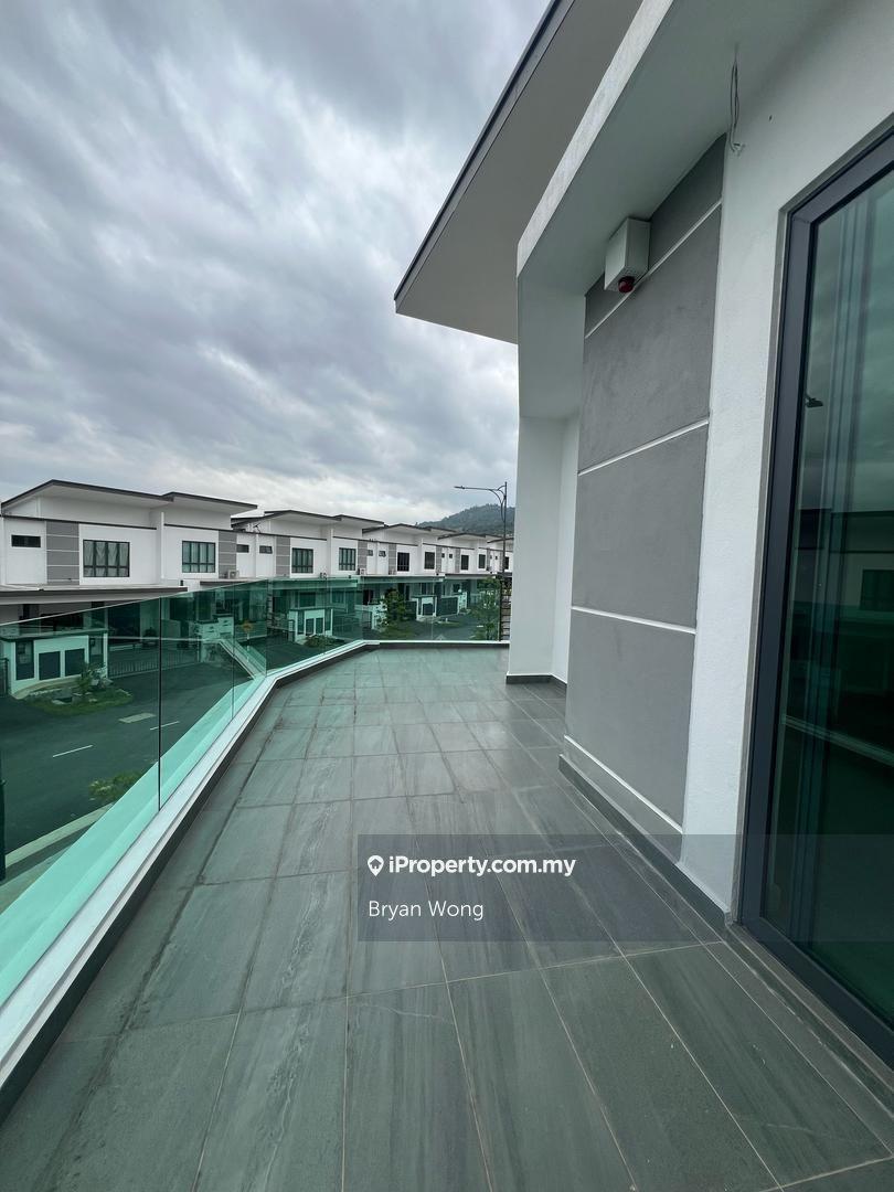 Rumah Berkembar untuk Dijual di Puncak Saujana Heights, Kajang oleh Bryan Wong - iProperty.com.my