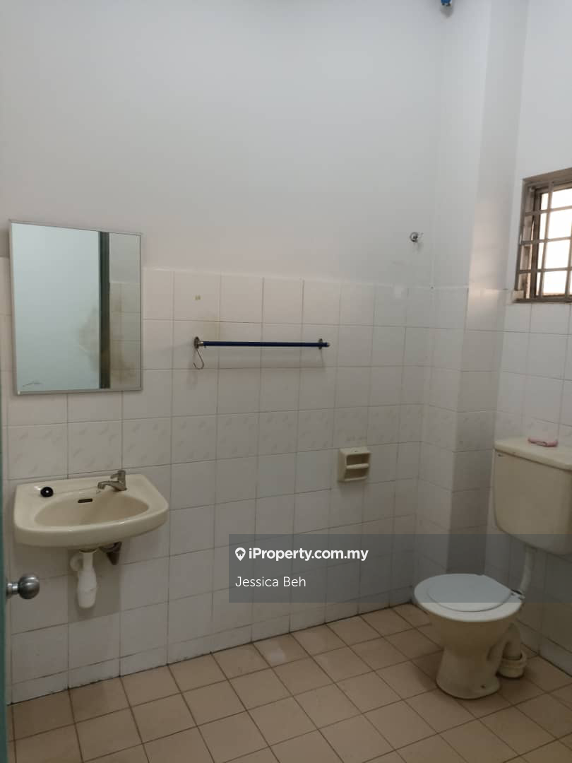 Rumah Berangkai 2 Tingkat untuk Dijual di m43ll, Subang Jaya oleh Jessica Beh - iProperty.com.my