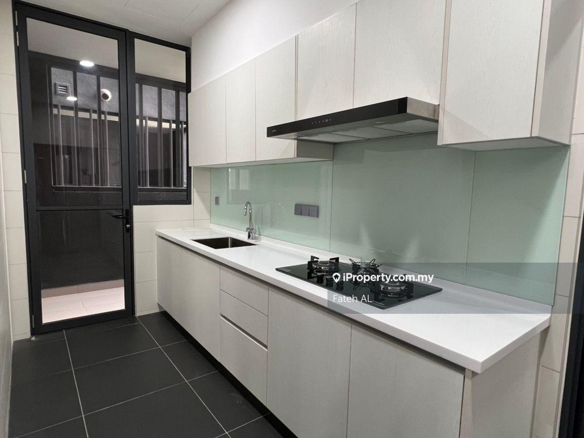 Condominium for Sale in The Estate by Fateh AL - iProperty.com.my