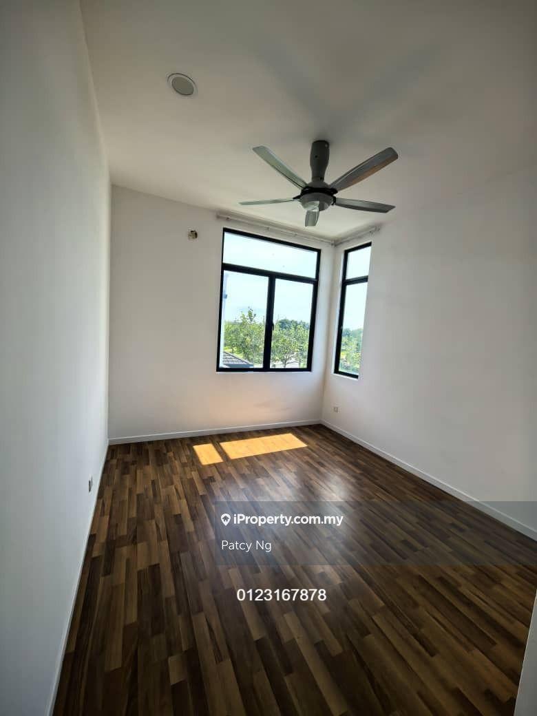Rumah Berangkai 2 Tingkat untuk Dijual di Eco Majestic, Semenyih oleh Patcy Ng - iProperty.com.my