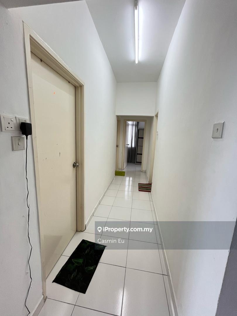 Service Residence for Sale in Jentayu Residensi @ Tampoi by Casmin Eu - iProperty.com.my