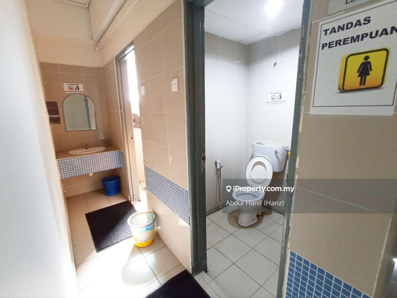 Kedai untuk Dijual di Seksyen 13, Shah Alam oleh Abdul Hanif (Hanz) - iProperty.com.my