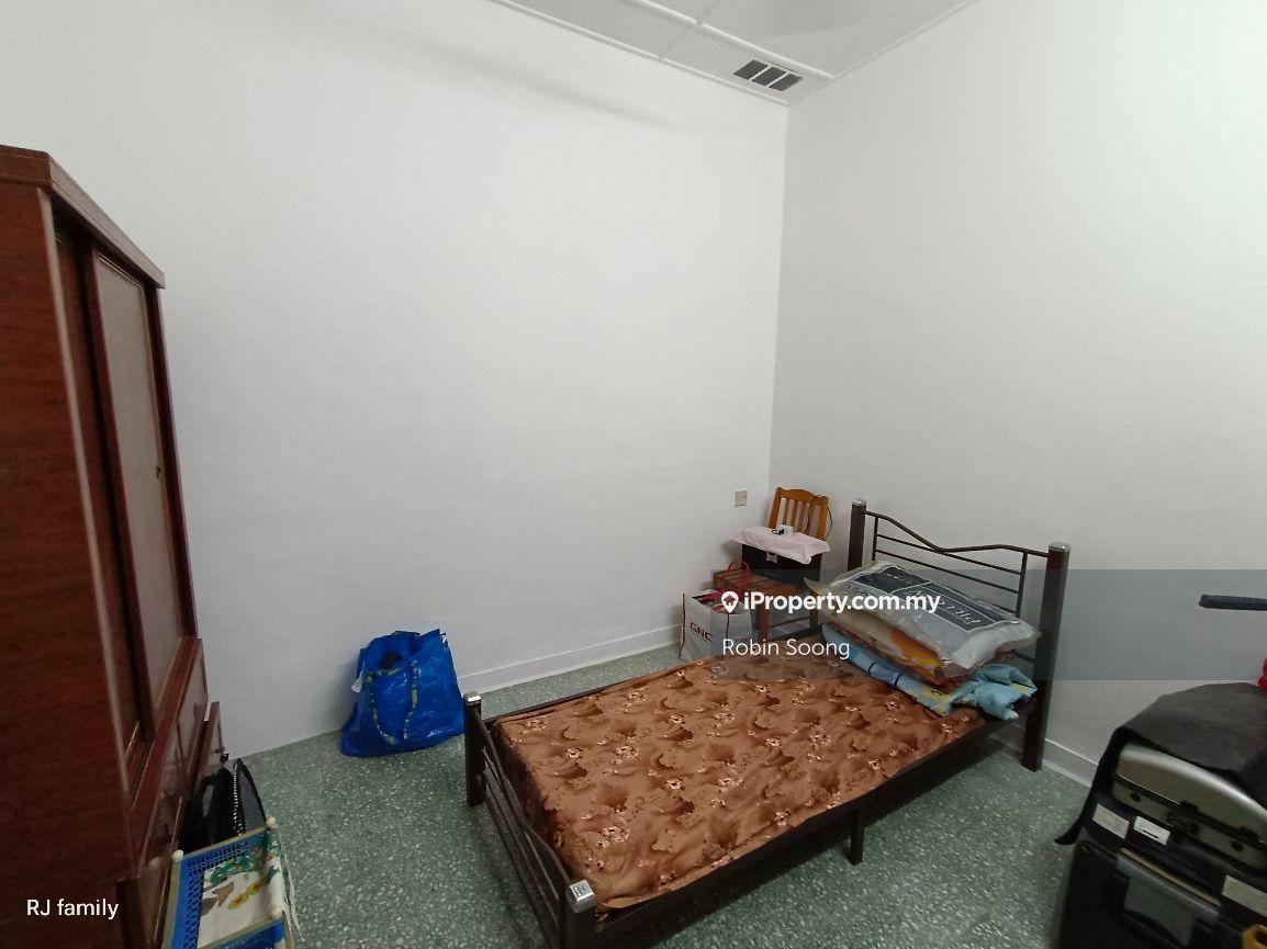 1-storey Terraced House for Sale in Ujong Pasir, Melaka City by Robin Soong - iProperty.com.my