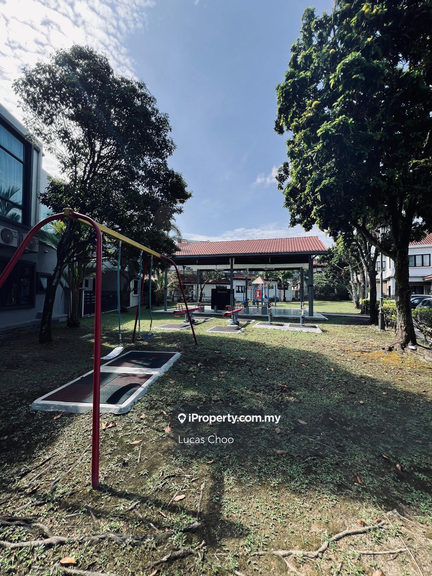 Rumah Berkembar untuk Dijual di Beverly Heights, Ampang oleh Lucas Choo - iProperty.com.my