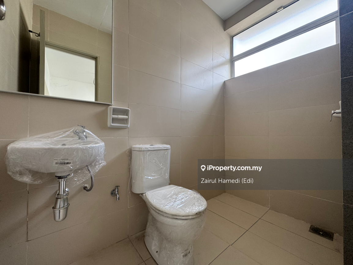 Rumah Berangkai 2 Tingkat untuk Dijual di Seksyen U16, Shah Alam oleh Zairul Hamedi (Edi) - iProperty.com.my