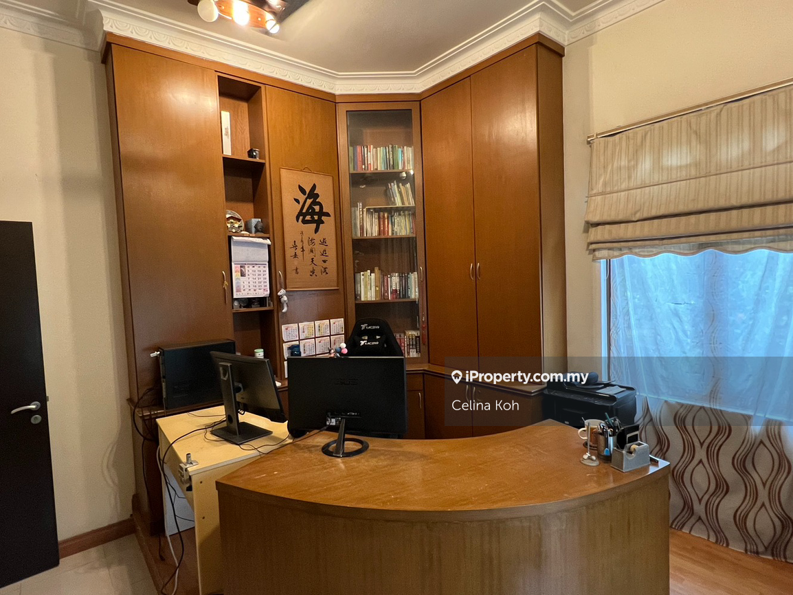 Bungalow House for Sale in Valencia, Sungai Buloh by Celina Koh - iProperty.com.my