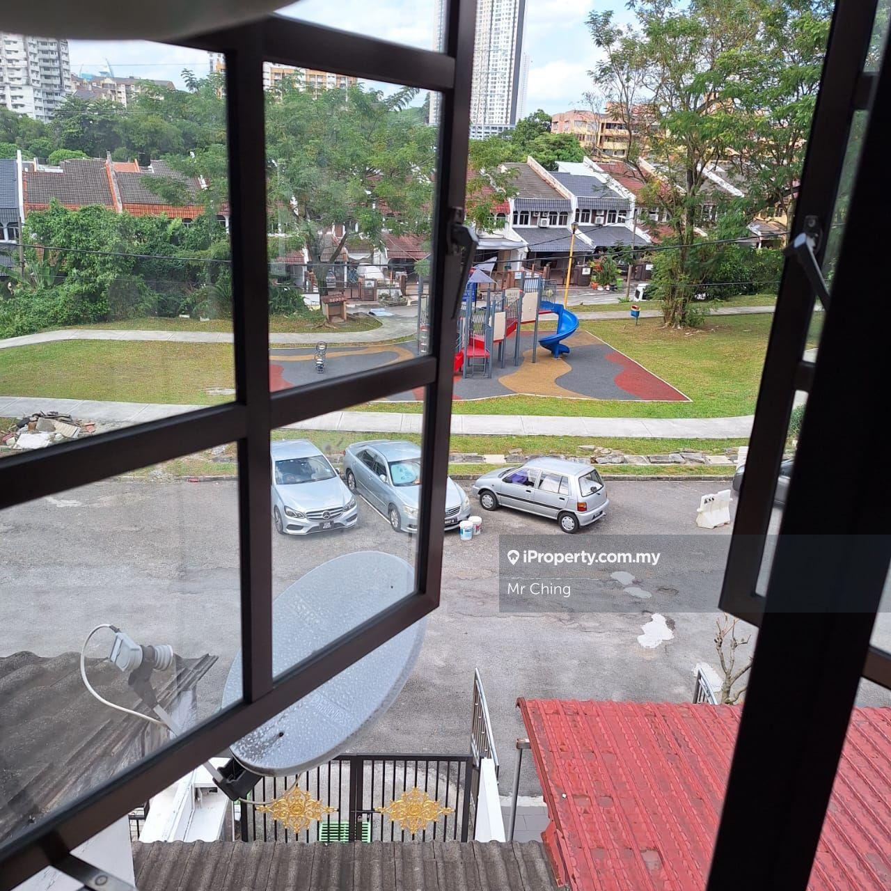 Townhouse for Rent in Taman Bukit Indah, Jalan Klang Lama (Old Klang Road) by Mr Ching - iProperty.com.my