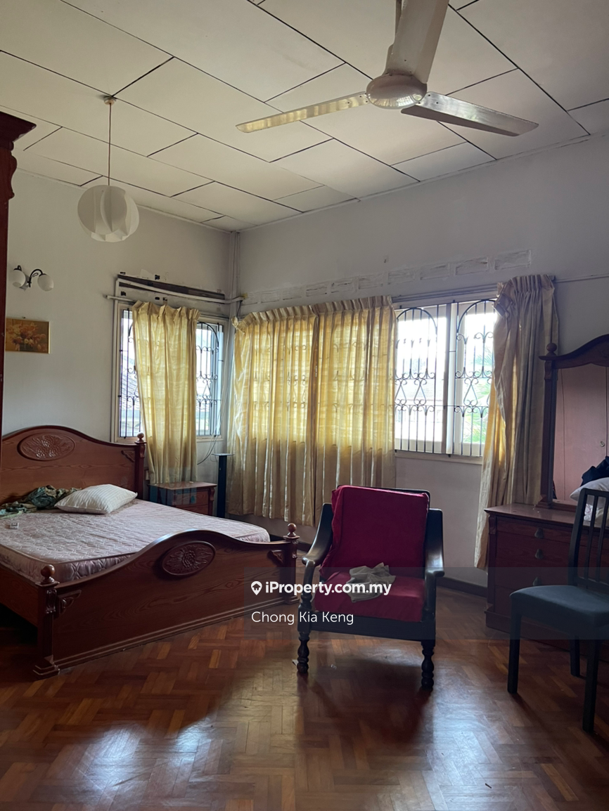 Banglo untuk Dijual di Taman Kolam Air, Johor Bahru oleh Chong Kia Keng - iProperty.com.my