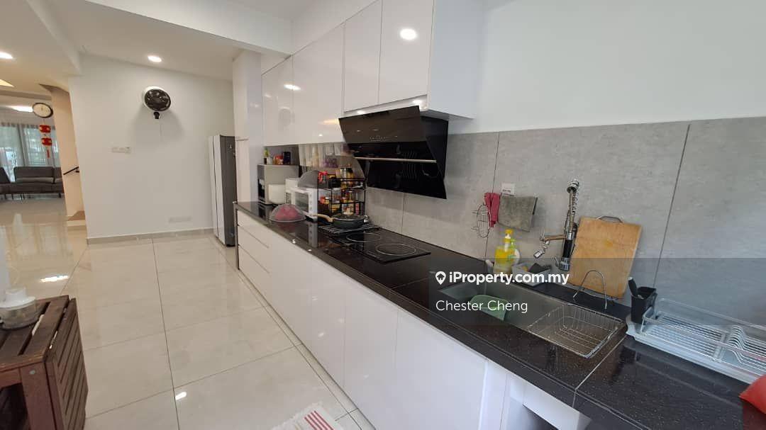 Rumah Berangkai 2.5 Tingkat untuk Dijual di Subang Jaya, Selangor oleh Chester Cheng - iProperty.com.my