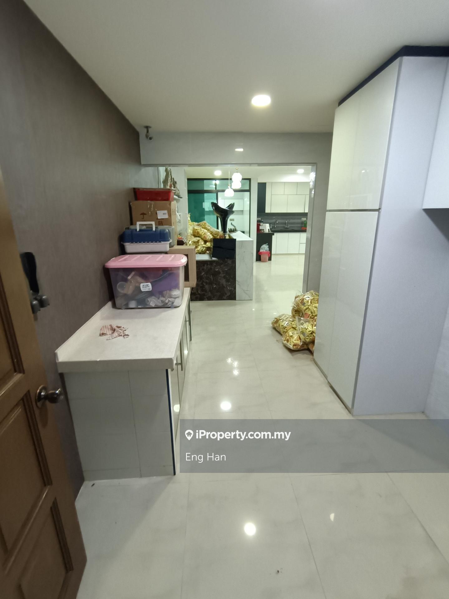 Rumah Berkembar untuk Dijual di Taman Overseas Union (Taman Oug), Jalan Klang Lama (Old Klang Road) oleh Eng Han - iProperty.com.my