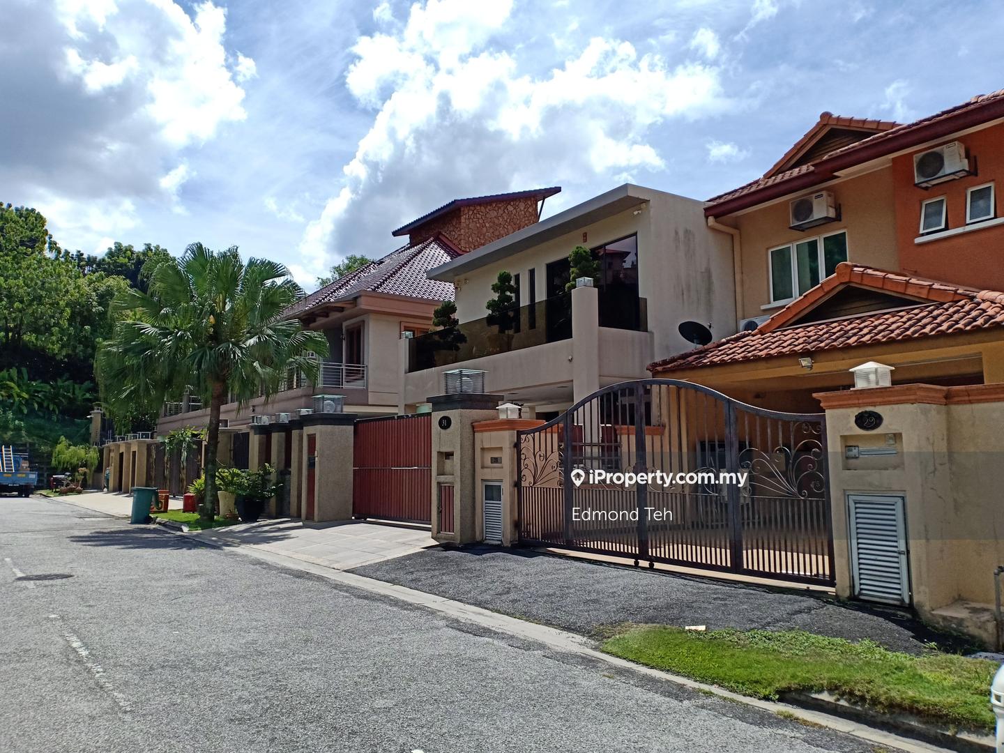 Rumah Berkembar untuk Dijual di Pinggiran Bukit Segar 3 storey + Garden, Cheras oleh Edmond Teh - iProperty.com.my