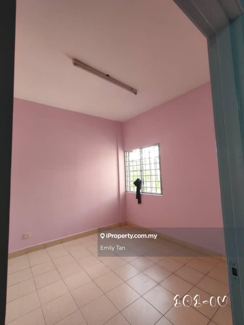 Apartment for Rent in Pangsapuri Kasuarina by Emily Tan - iProperty.com.my
