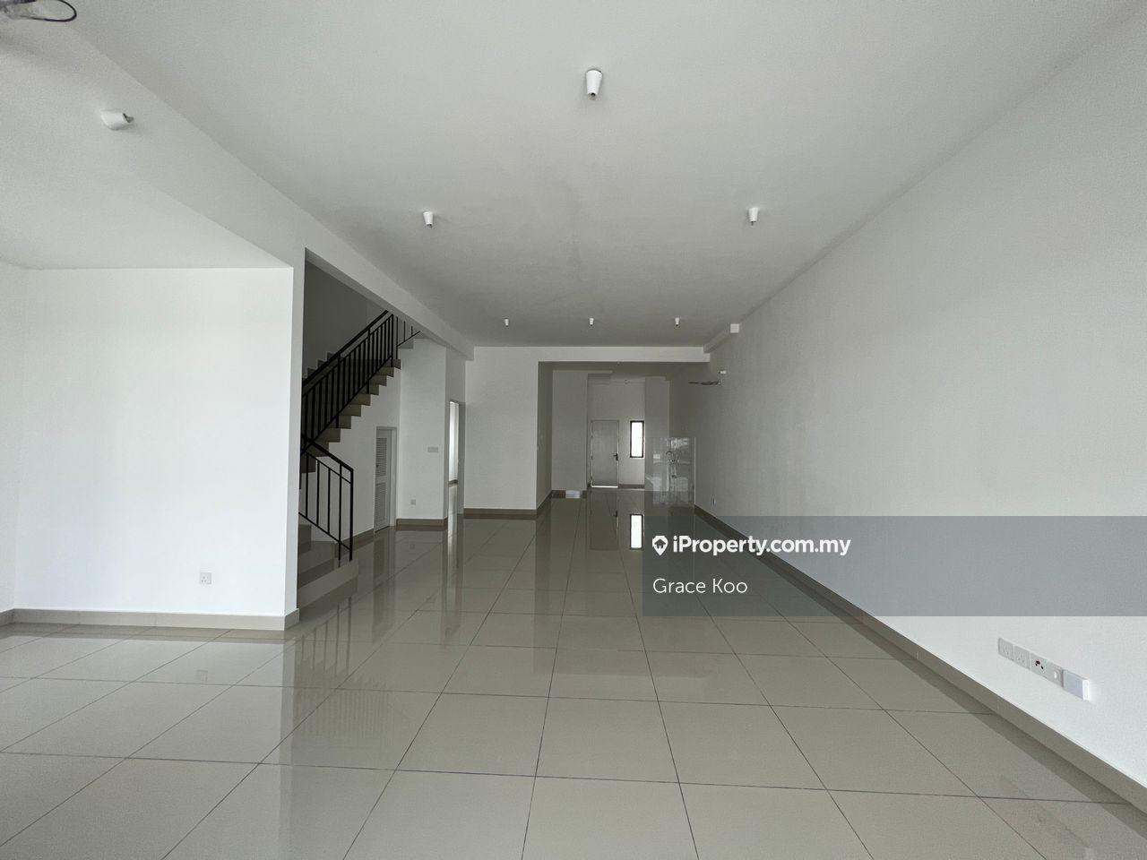 Rumah Berangkai 2 Tingkat untuk Dijual di Sejati Lakeside Residence Phase 1, Cyberjaya oleh Grace Koo - iProperty.com.my