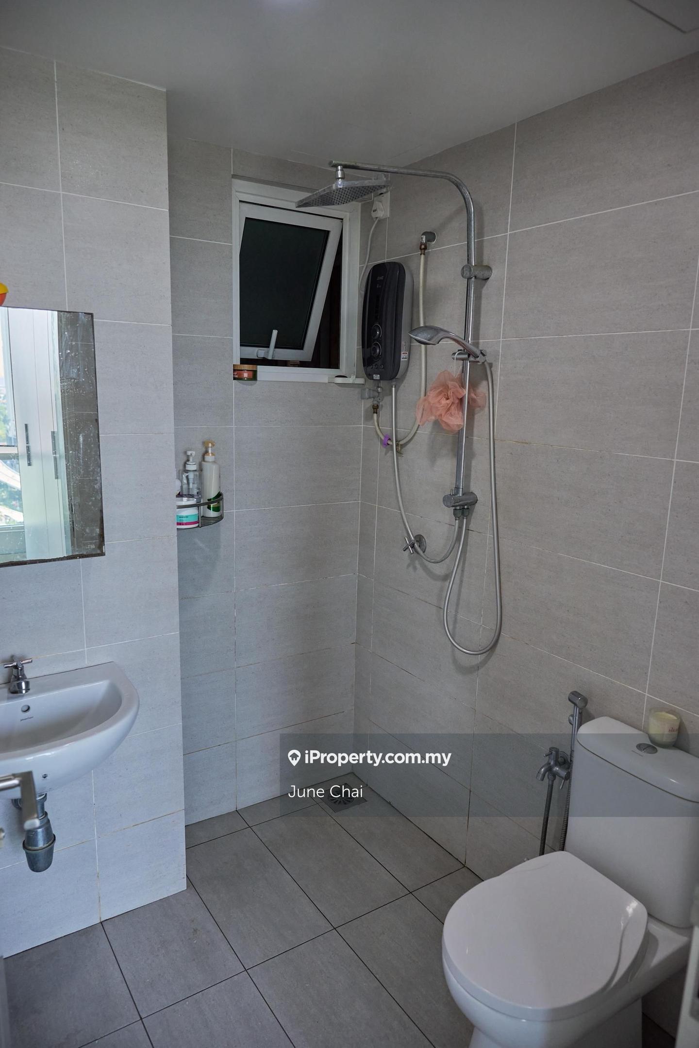 Residensi Servis untuk Dijual di Court 28 oleh June Chai - iProperty.com.my