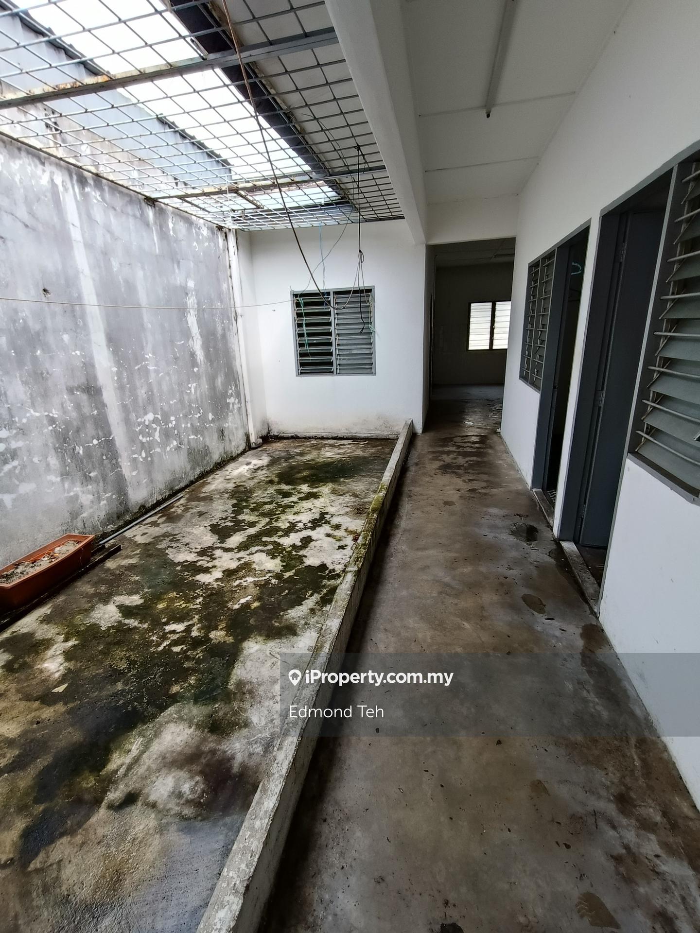 Shop for Sale in Taman Bukit Mewah, Kajang by Edmond Teh - iProperty.com.my