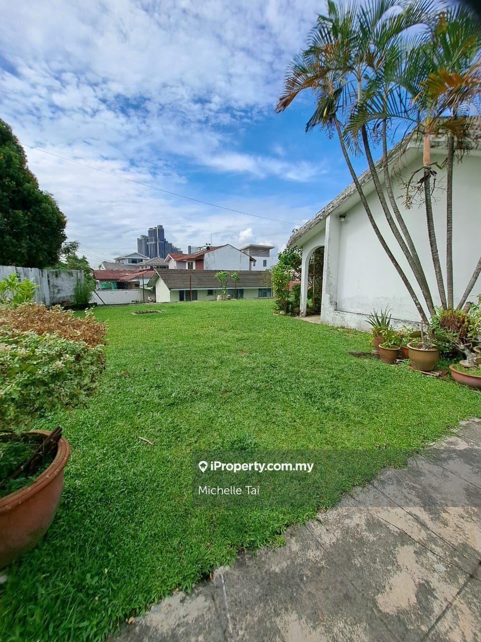 Semi-Detached House for Sale in Kampung Tunku, Petaling Jaya by Michelle Tai - iProperty.com.my