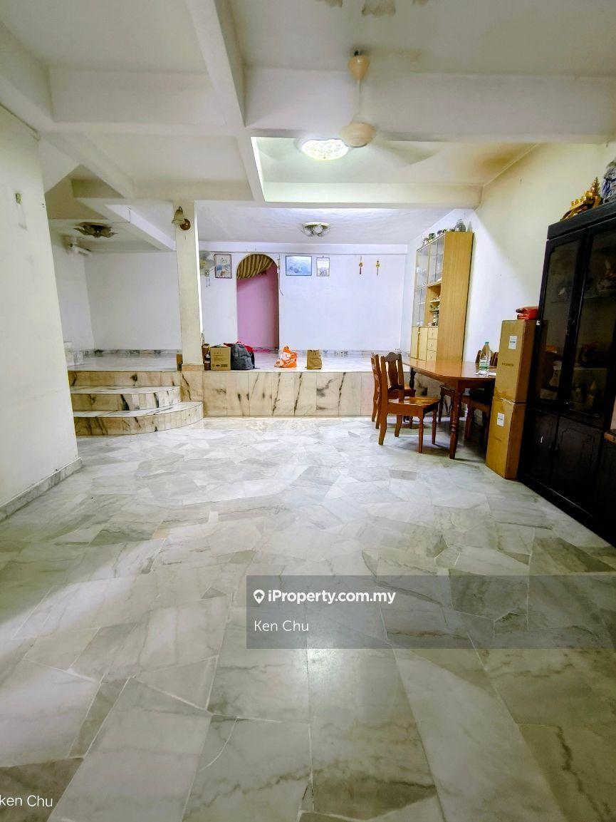 2.5-storey Terraced House for Sale in Taman Bukit Permai, Ampang by Ken Chu - iProperty.com.my