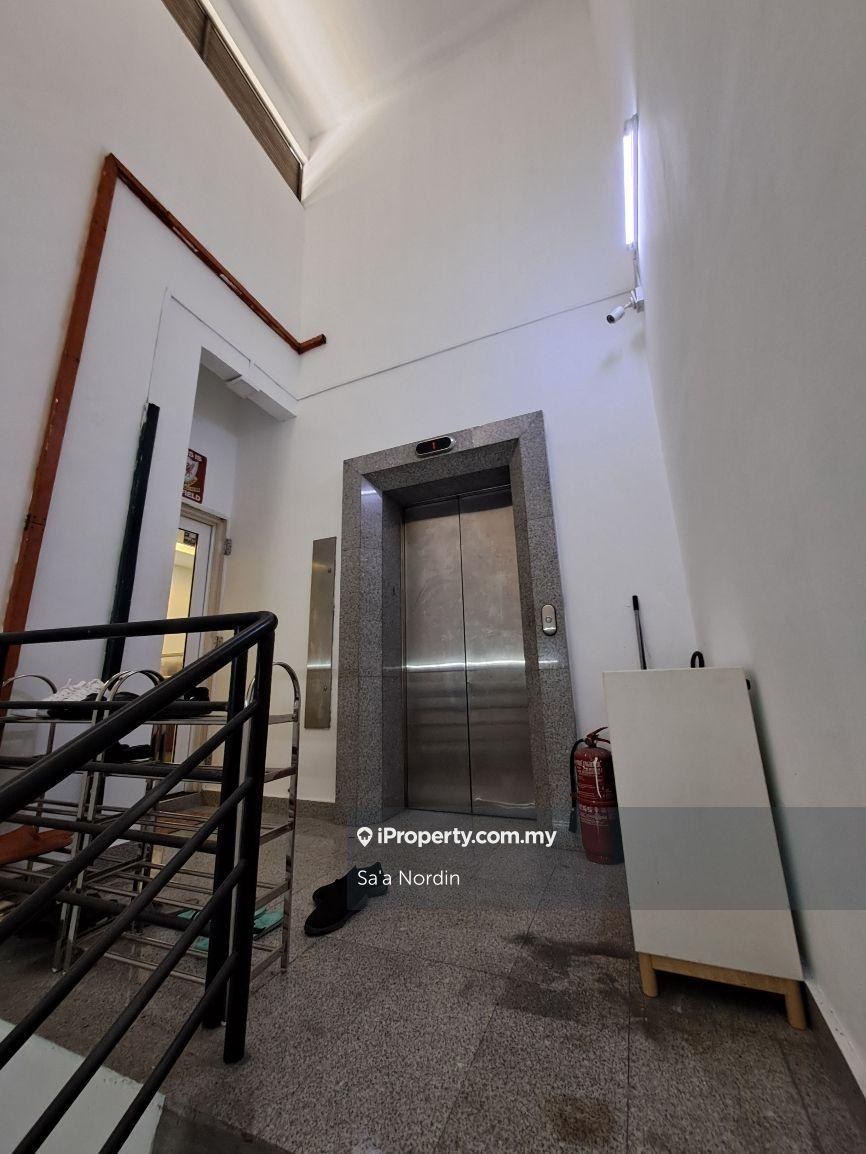 Shop-Office for Sale in Seksyen 22, Shah Alam by Sa'a Nordin - iProperty.com.my