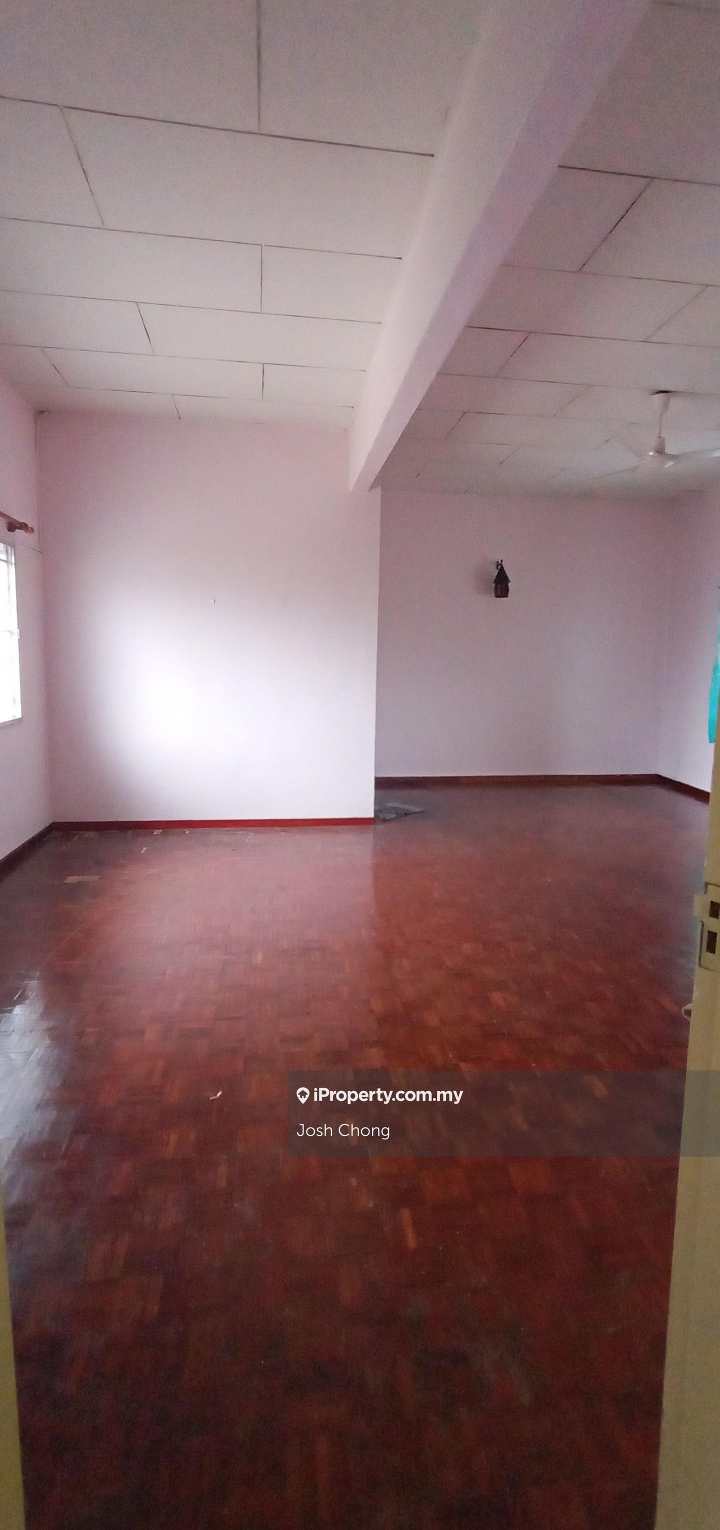 Rumah Berangkai 2 Tingkat untuk Dijual di Teluk Gadong, Taman Gembira, Kawasan 6, Klang oleh Josh Chong - iProperty.com.my