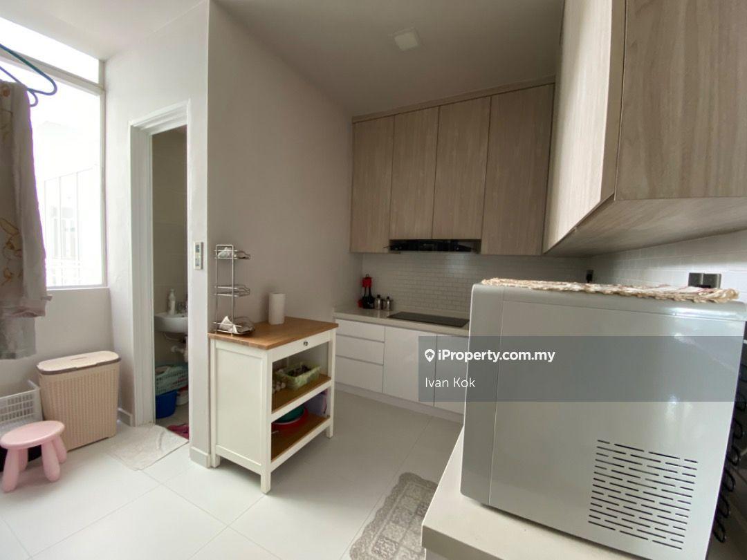 Kondominium untuk Dijual di Amaya Saujana oleh Ivan Kok - iProperty.com.my