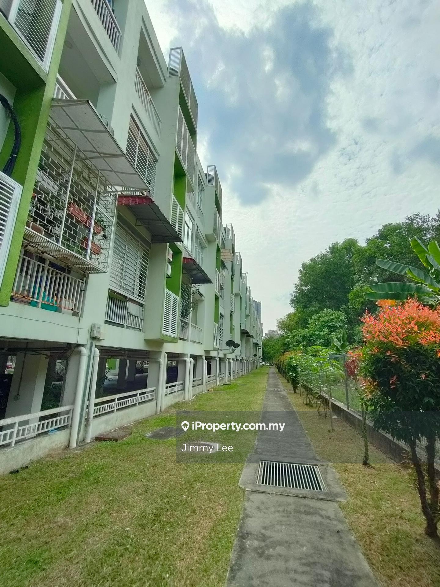 Townhouse for Rent in Pj, Petaling Jaya by Jimmy Lee - iProperty.com.my