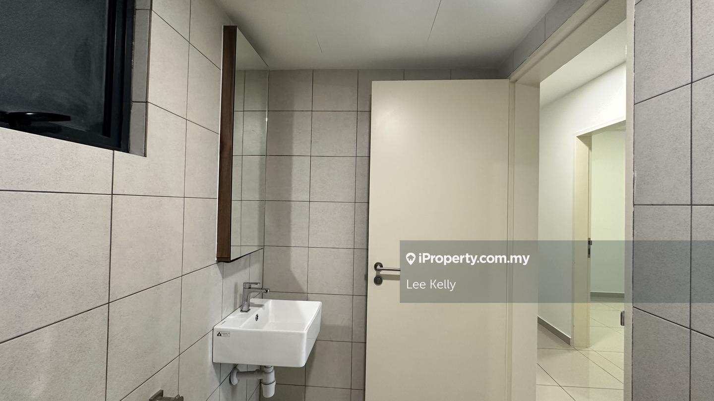 Service Residence for Rent in D'Cosmos Residences by Lee Kelly - iProperty.com.my
