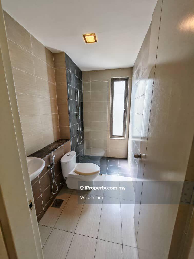Rumah Berkembar untuk Dijual di Taman Bukit Kuchai, Bandar Kinrara, BK3, Puchong, Bandar Kinrara oleh Wilson Lim - iProperty.com.my