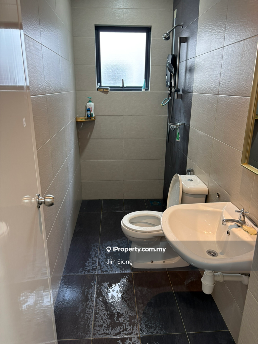 Rumah Teres untuk Dijual di Villa Astana @ Kajang, Kajang oleh Jiin Siong - iProperty.com.my