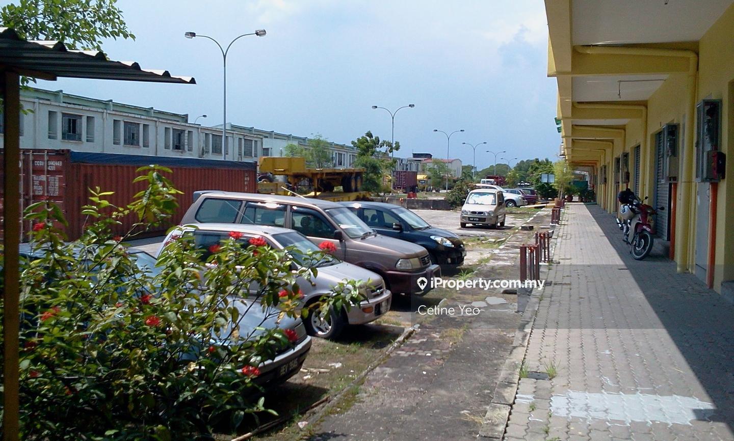 Kilang Teres untuk Disewa di Bandar Sultan Suleiman, Klang oleh Celine Yeo - iProperty.com.my
