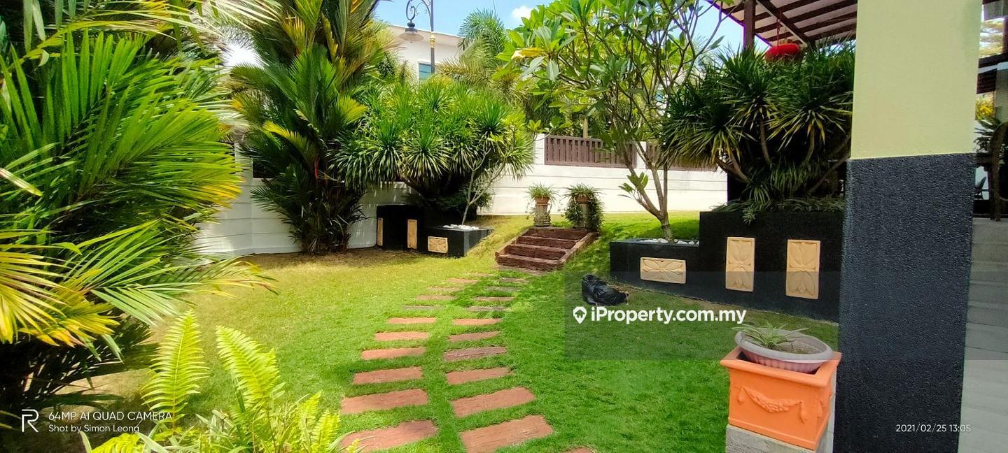 Rumah Berkembar untuk Dijual di Bukit Jelutong, Shah Alam oleh Simon Leong - iProperty.com.my