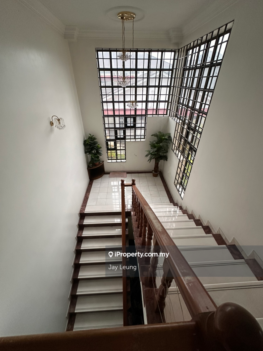 Bungalow House for Sale in Taman Golf, Ipoh by Jay Leung - iProperty.com.my