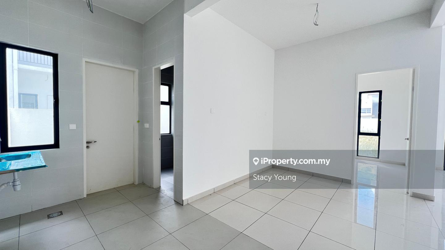 Rumah Berkembar untuk Dijual di Taman TTDI Grove, Kajang oleh Stacy Young - iProperty.com.my