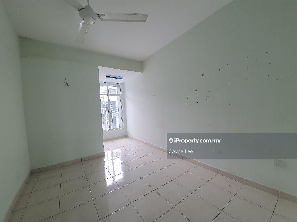 Rumah Berangkai 3 Tingkat untuk Dijual di 3 sty, Bangi Avenue, Bandar Seri Putra, Kajang oleh Joyce Lee - iProperty.com.my