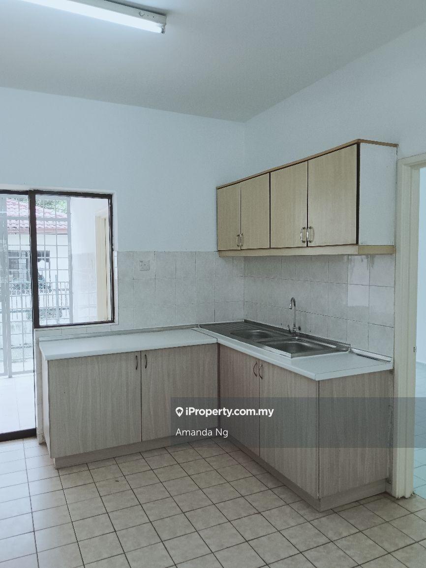 Rumah Berangkai 2 Tingkat untuk Disewa di Bandar Utama BU11, Bandar Utama oleh Amanda Ng - iProperty.com.my