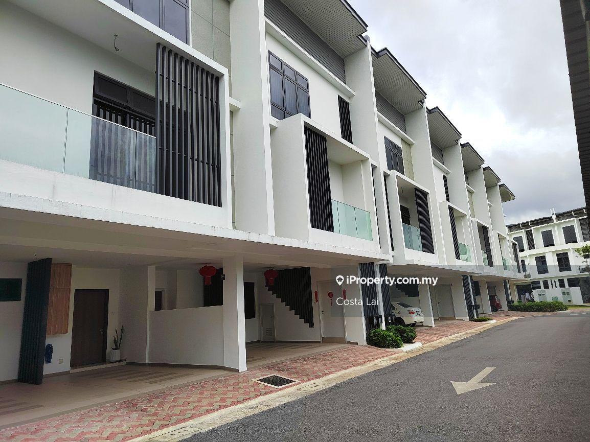 Townhouse for Sale in Kuching, Sarawak by Costa Lai - iProperty.com.my